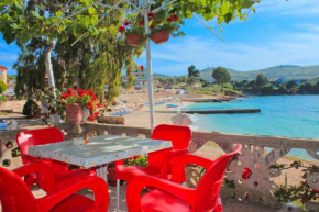 Отель Mustafaraj Apartments Ksamil  Ksamil